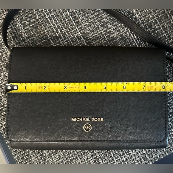 MICHAEL KORS Jet Set Charm LG MF XBODY CLUTCH LEATHER Black - Picture 11 of 13